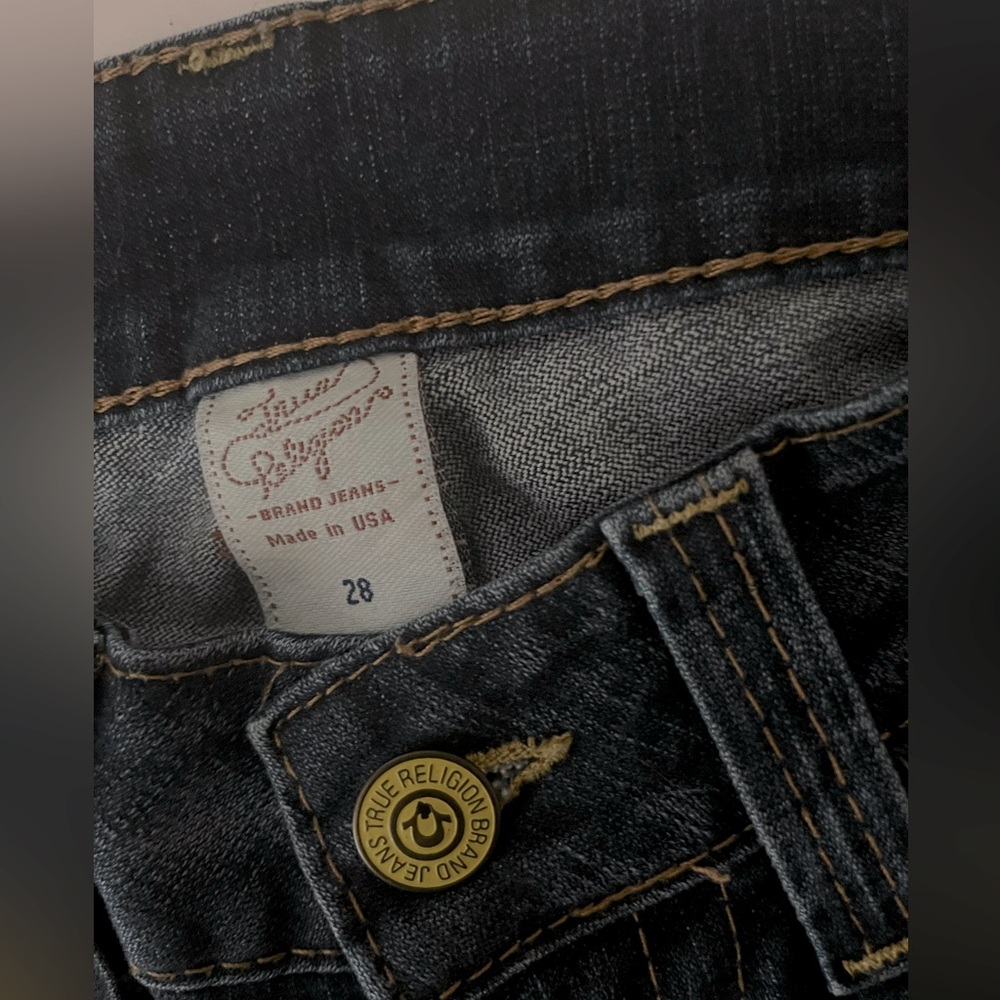 Women’s True Religion Flare Jeans - Size 28